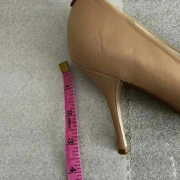 [US7]Michael Kor  Tan Leather Round Toe 3.5”Heel Pump - Picture 5 of 6